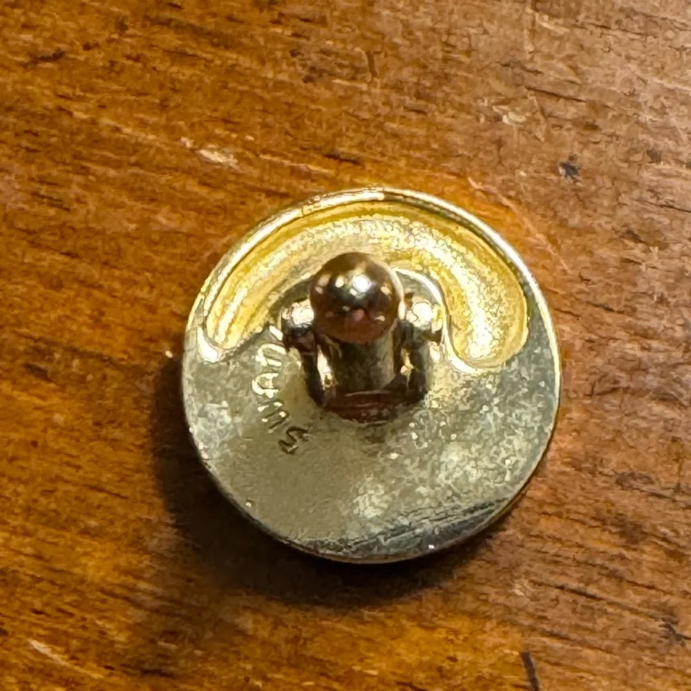 Swank vintage gold plated cuff links. EUC